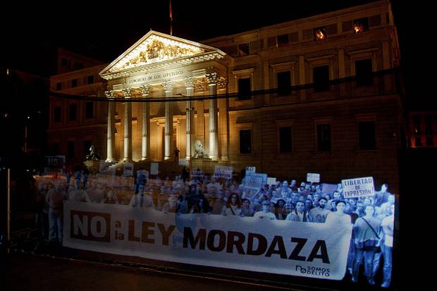 Spain_Hologram_Protest_2
